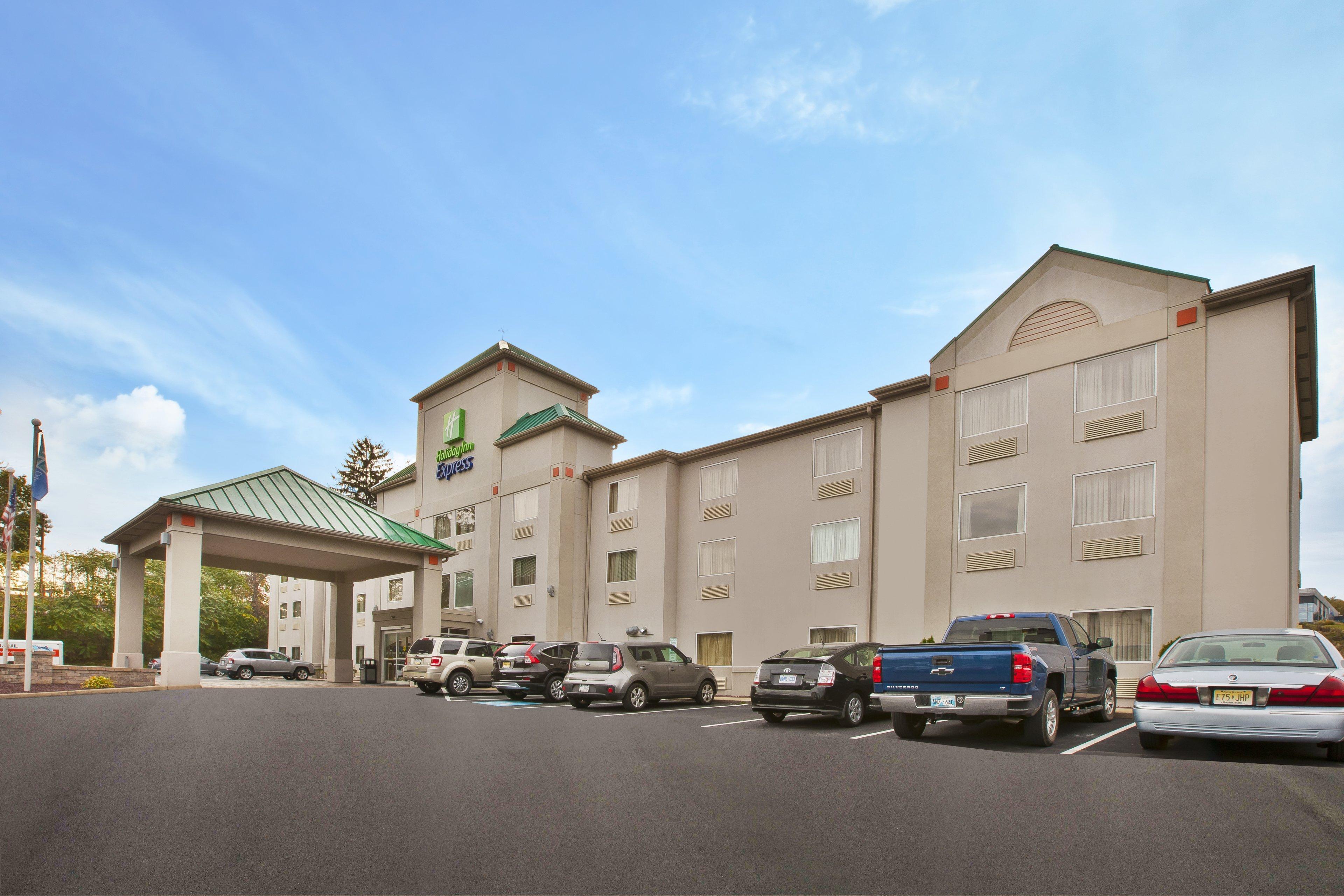 Holiday Inn Express Irwin-Pa Turnpike Exit 67, An Ihg Hotel Exterior photo